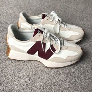 Worn twice ‼️ New balance 327